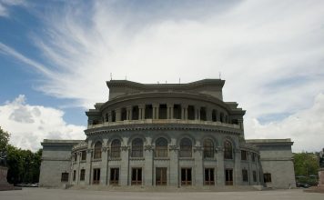 תיאטרון האופרה והבלט האקדמי על שם אלכסנדר אפאנאסייביץ ‘ספנדיאריאן