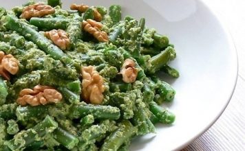 תרמילי שעועית עם אגוזים