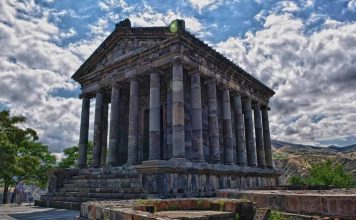 המקדש בגרני