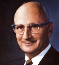 מנוקיאן אלכס ממציא סוג חדש של מיקסר לאינסטלציה ביתית