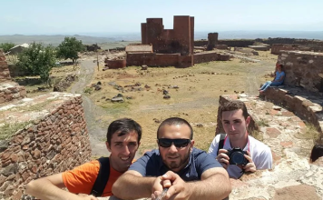 הובנֶס נזרֶתיאן